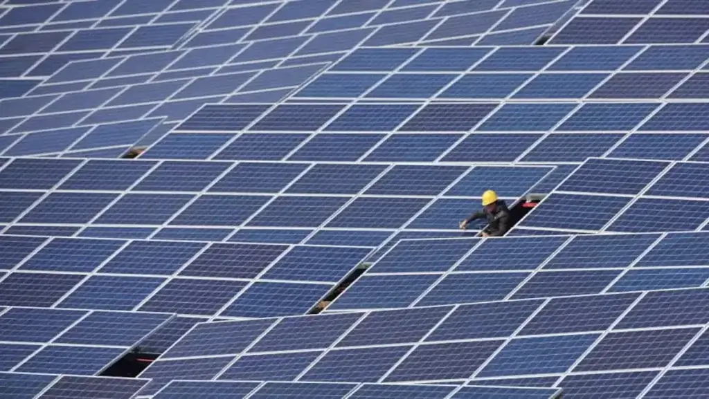best solar broker